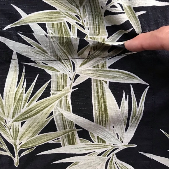 Jamaica Jaxx 100% Silk Tropical Shirt, Washed Black with Bamboo Fronds, Size Med - Picture 4 of 12
